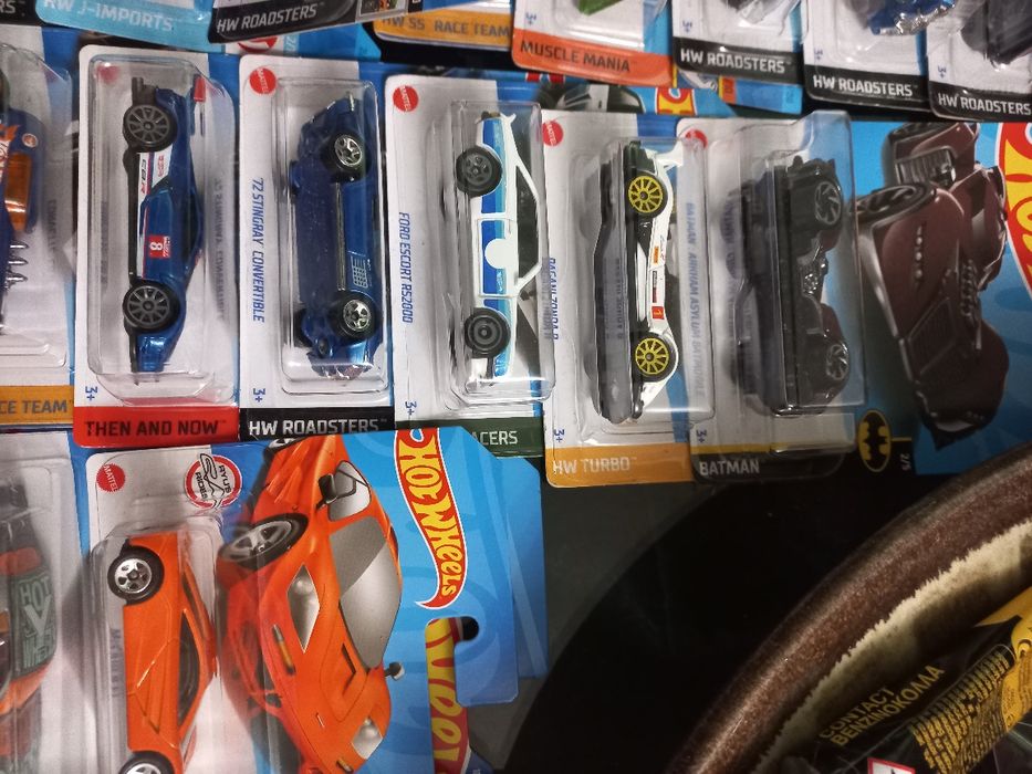 Hot Wheels mais de 100