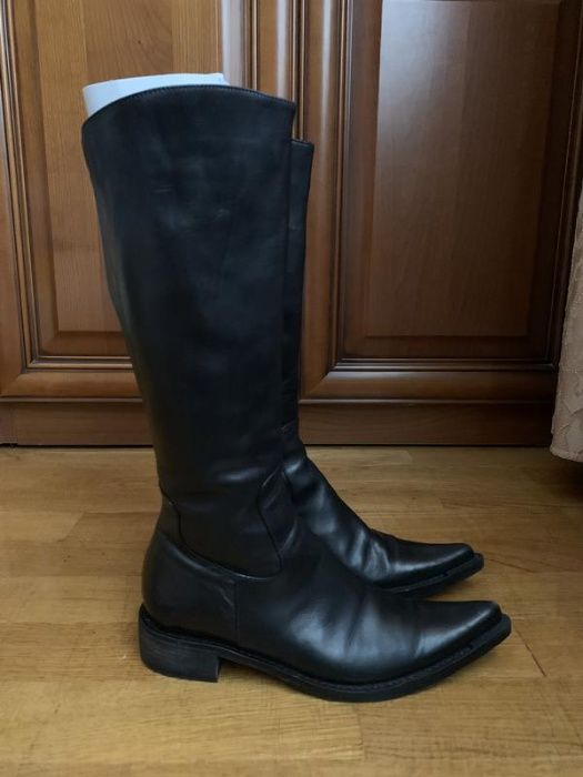 Зимние кожаные сапоги