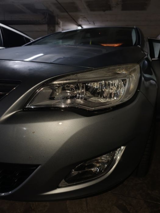 Opel Astra J Sports Tourer 1.7 CDTI (125cv) Cosmo – Apenas 85.000kms ; Apenas um único dono!