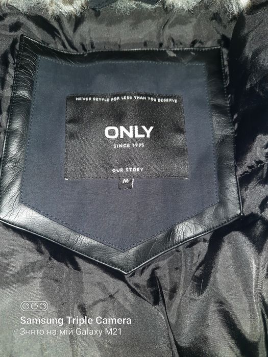 Жіноча куртка. Колір синій.