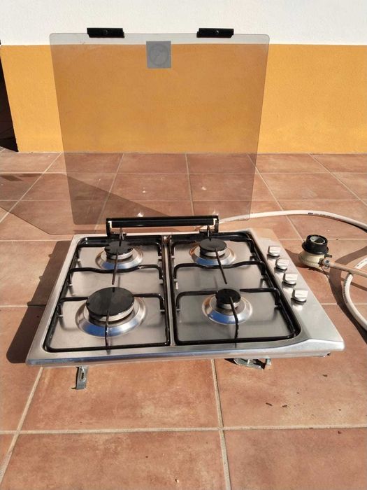 fogão a gás Teka com 4 Bicos
