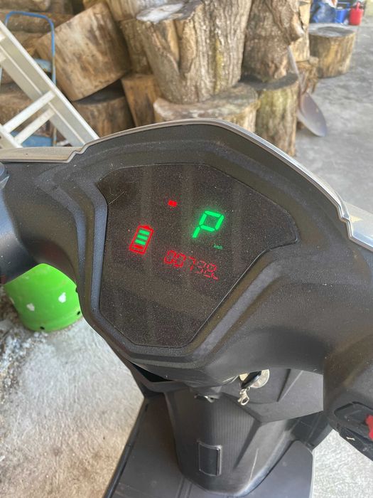 Vendo mota elétrica Neovolt Pulse 72V 250W (0,25 kW) com apenas 750 kms rodados
