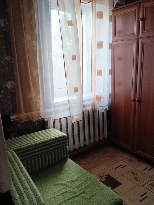 Продам будинок з меблями в місті мена