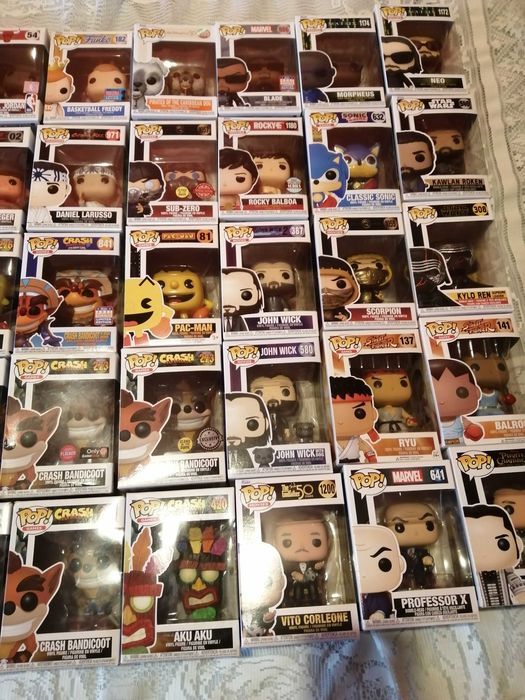 84 funko pop dragon ball e varios