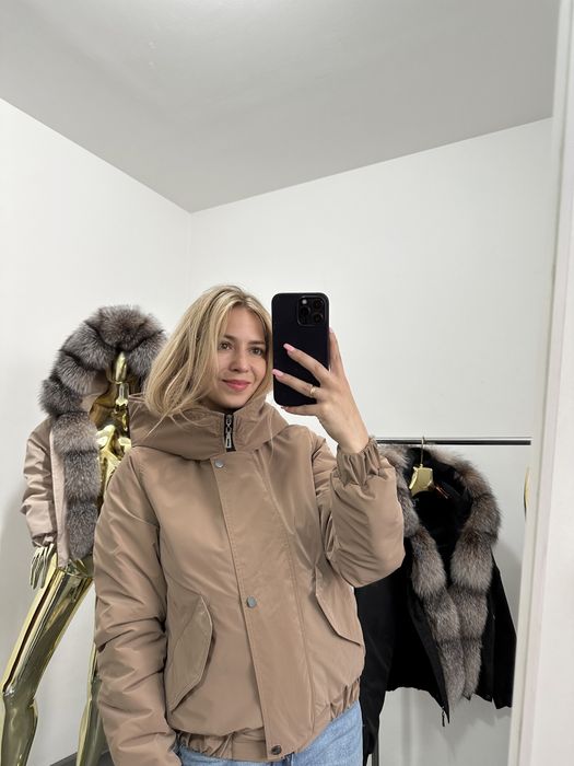 Зимовий бомбер  з хутром блюфрост