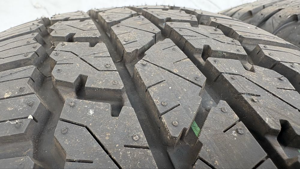 Nowe Opony Całoroczne 265/65 r17 Bridgestone