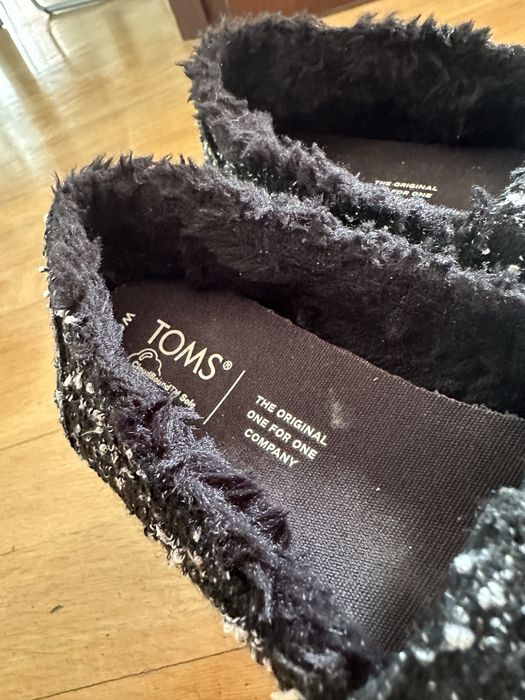 Туфлі Toms (еспадрильї)