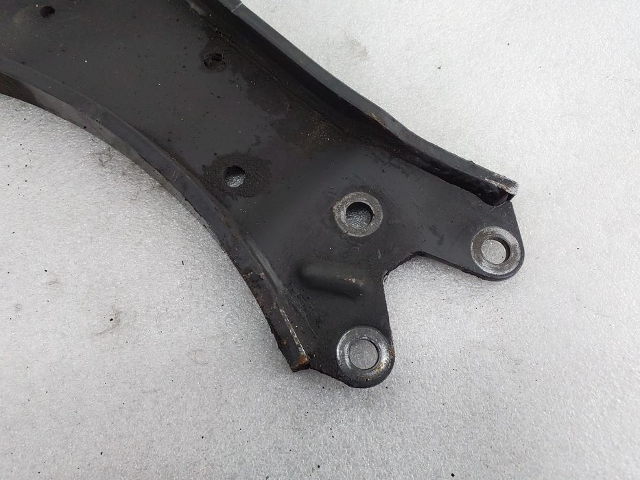 Braço de suspensão frente esquerdo SKODA Octavia II Hatchback (1Z3)