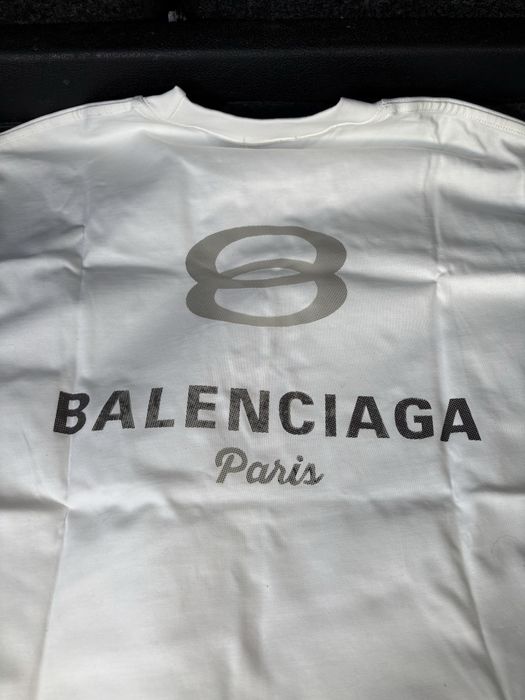 T shirt branca Balenciaga Paris