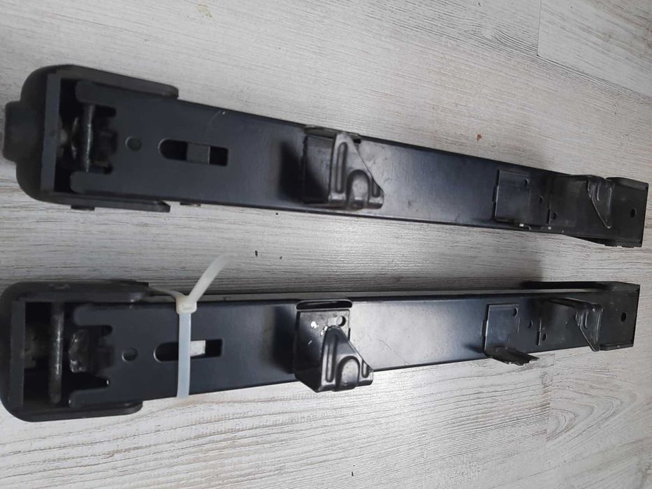 Uchwyt na narty MONT BLANC