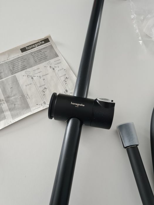 Zestaw prysznicowy Hansgrohe czarny