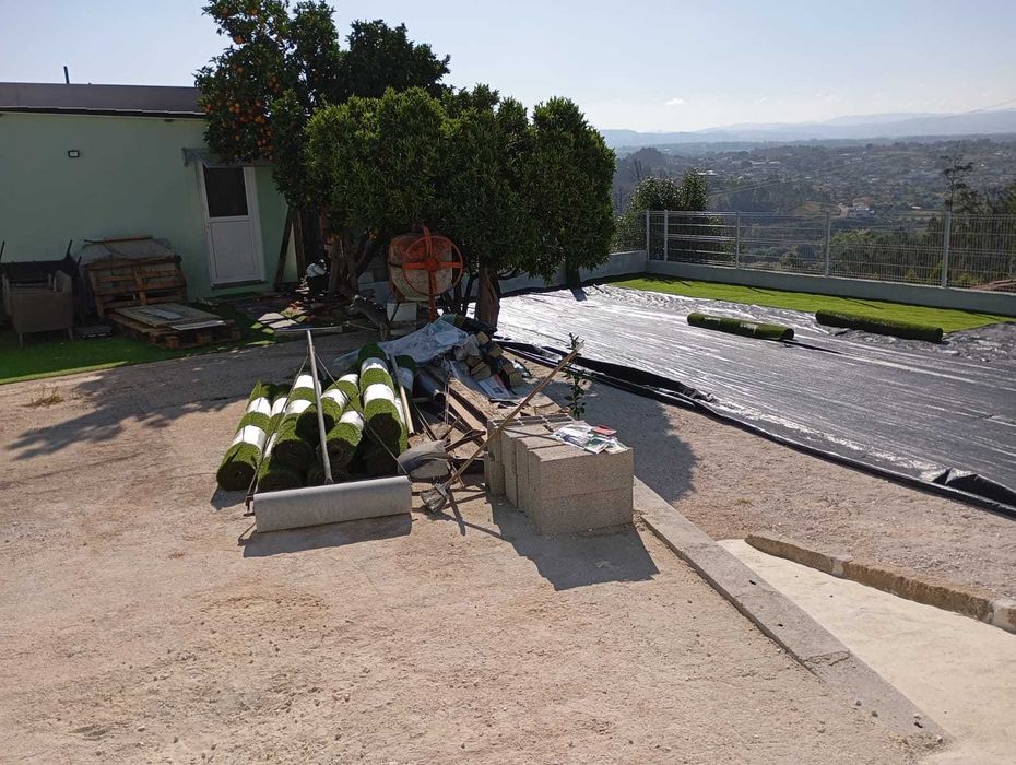 Remodelações, Jardinagem e Terraplanagem.