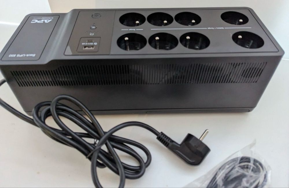 APC Back-UPS 850VA Новий