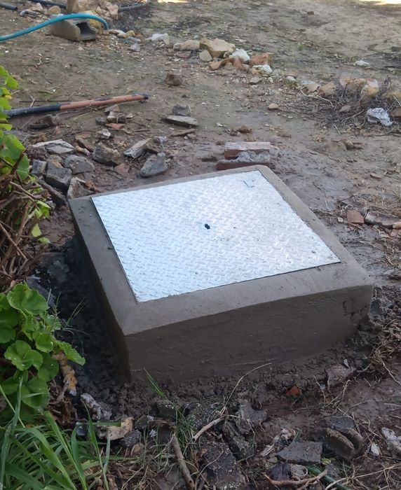 Faço serviços de pedreiro