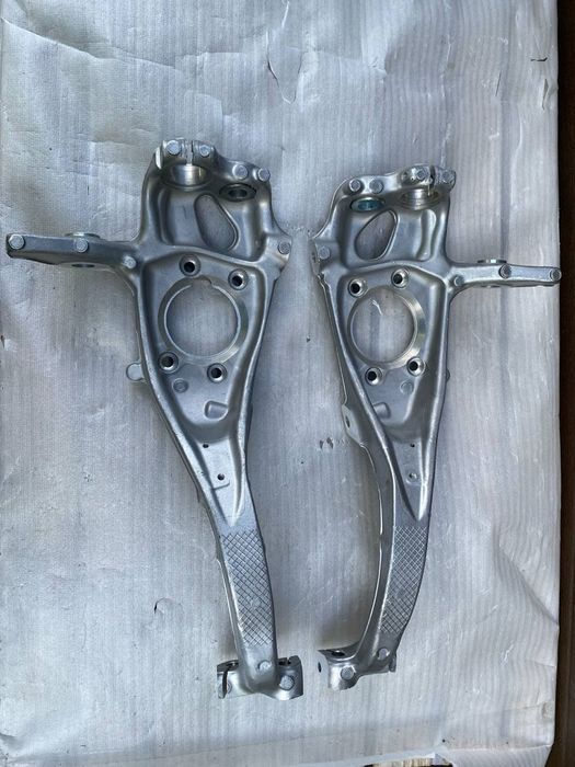 Porsche macan 95b 3.0 поворотный кулак цапфа