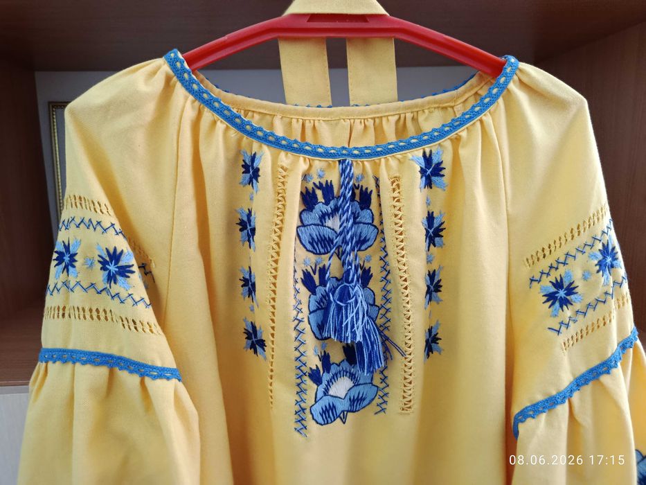 Сукня вишиванка. 54 розмір. Домотканне полотно, ручна вишивка. Б/в