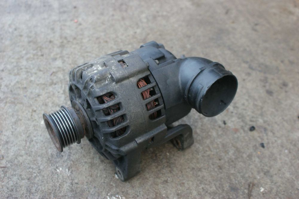 Alternator Bmw e46 e39 530i 525i  320i 328i 330i m54 m52tu 90A