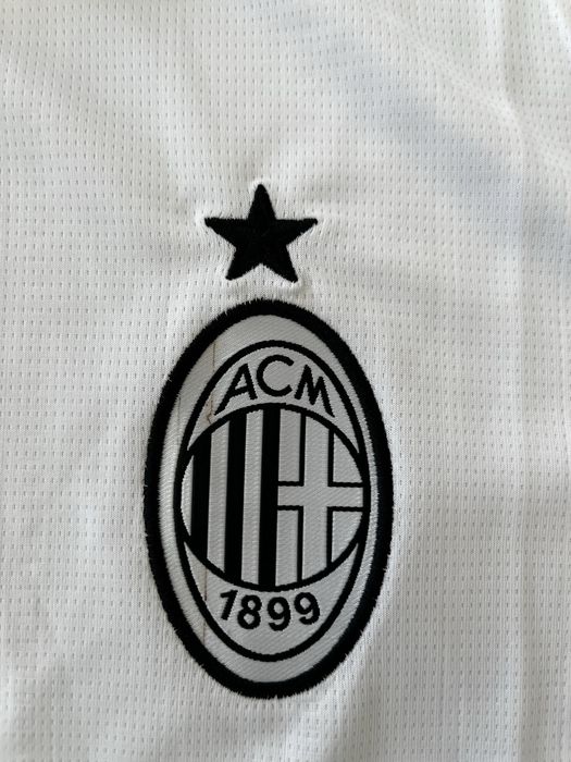 Camisola AC Milan 24/25 alternativa