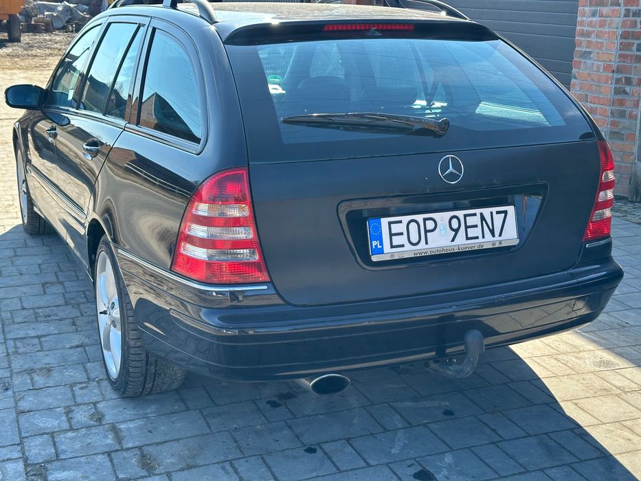 Mercedes Benz Klasa C280 W203/S203 /AVANGARDE/ HARMAN KARDON/ Niski przebieg 194tyś