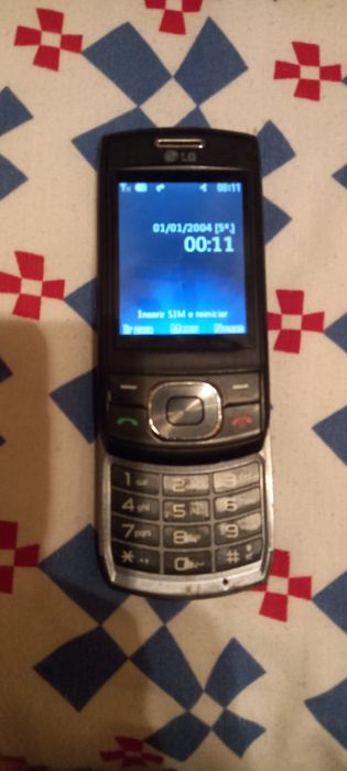 Telemóvel LG..........