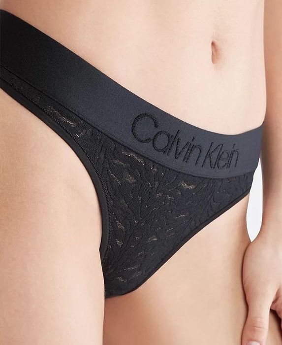 Kelvin Klein. Комплект бра и трусики стрейч гипюр р М черного цвета