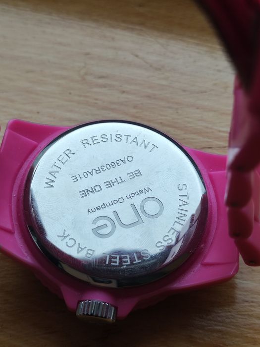 Relógio One Watch Company Colours Rosa