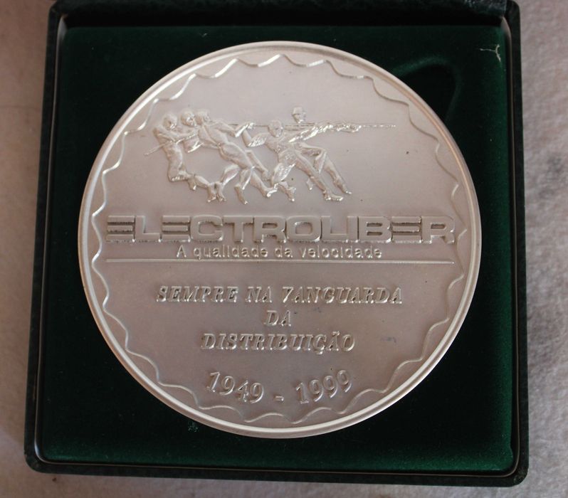 Medalha Comemorativa Electroliber (1949 - 1999) – 50 Anos c/ Estojo