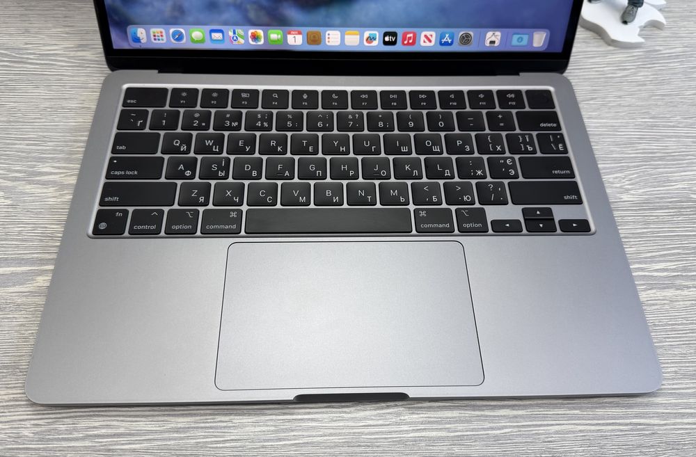 MacBook Air  M2 / RAM 8 / SSD 256 GB / Space Grey / 2022