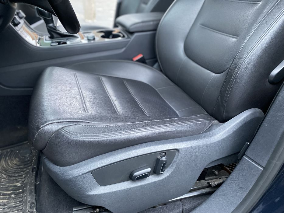 TOUAREG 2016 року бензин