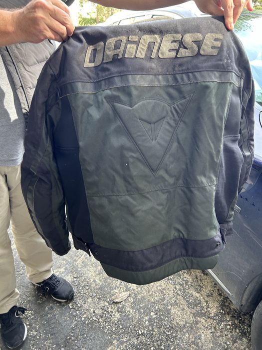 Malas de deposito e Calcas e blusão Dainese