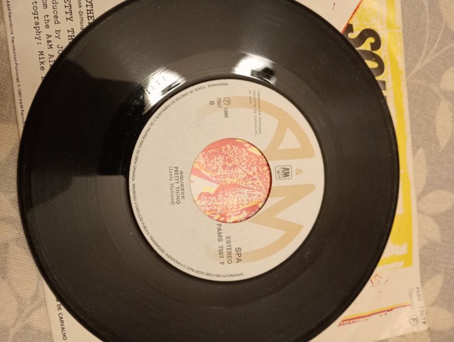 Vinil 7 'pol dos The Squeeze com o single Another nail on my heart.