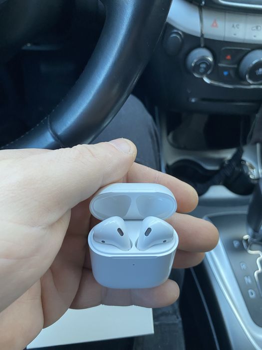 Навушники Apple Airpods