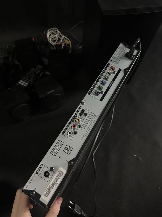 Kino domowe sony HBD-TZ135