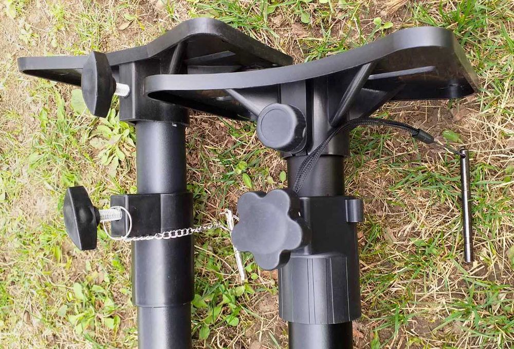 Стійка для акустичної системи, тринога штатив для колонок