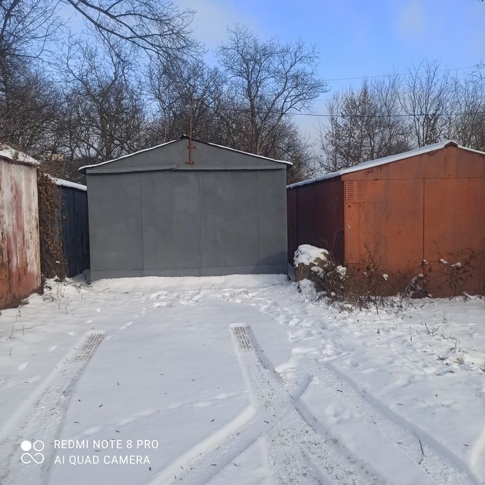 Продам або здам в аренду гараж