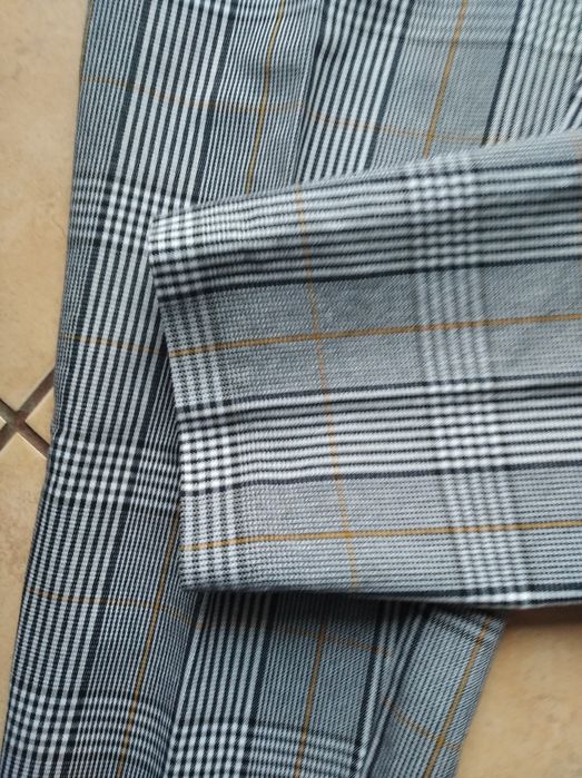 Spodnie w kratkę Esmara szare r.38
