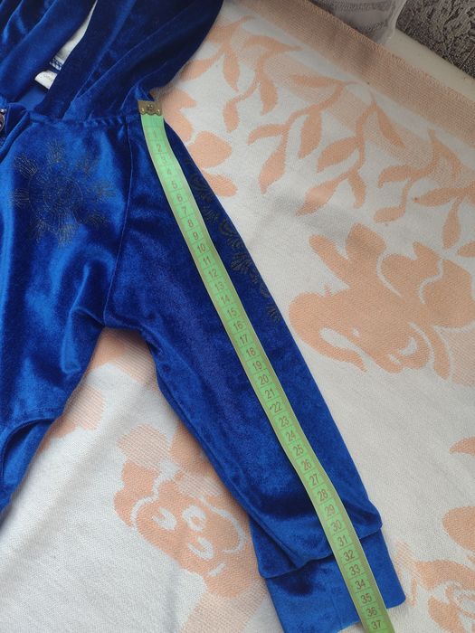 Продам велюровий костюм для хлопчика