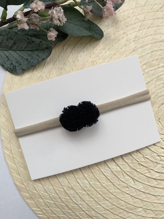 Opaska bezuciskowa z pomponikami Sesja Okazja Urodziny Roczek