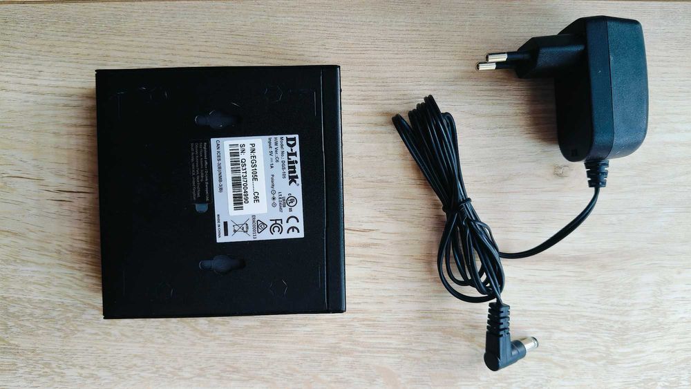 Switch D-Link DGS-105, 5x Gigabit