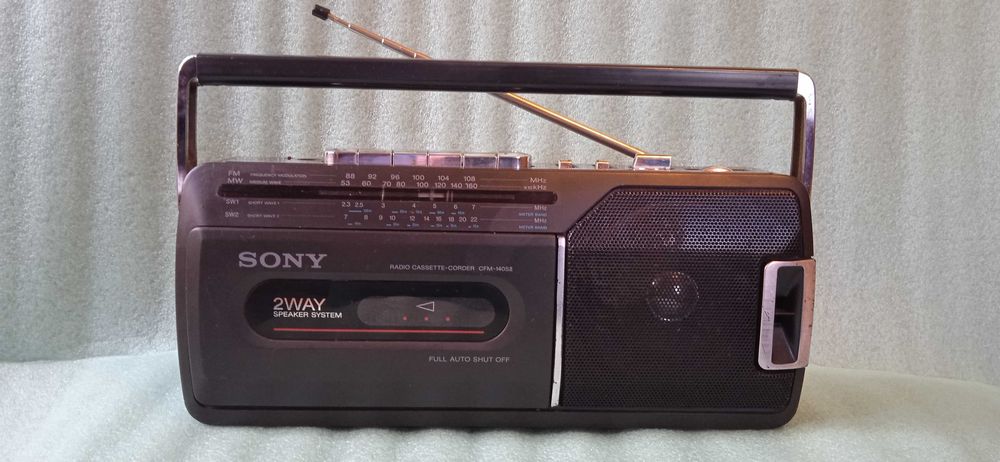 Radiomagnetofon SONY CFM-140SII