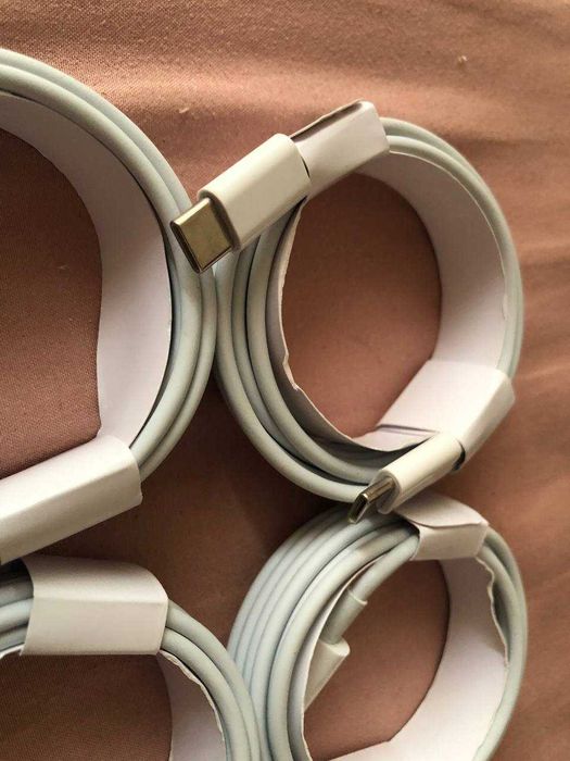 Kabel Ładujacy usb-C do usb-C 2M