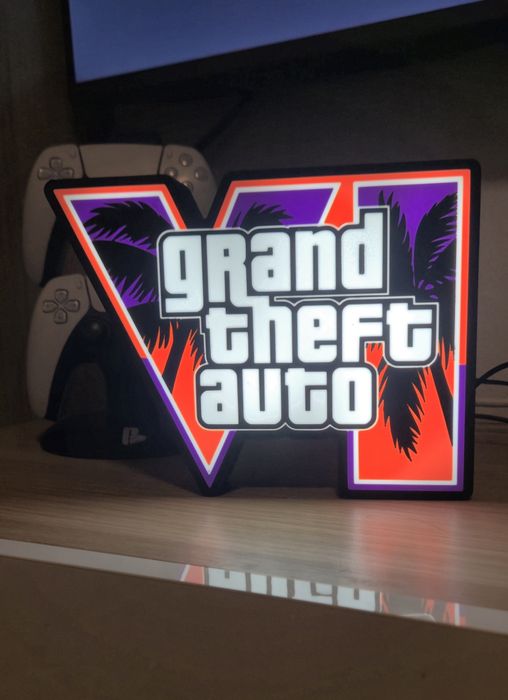 Placa LED GTA VI – Decoração Gaming