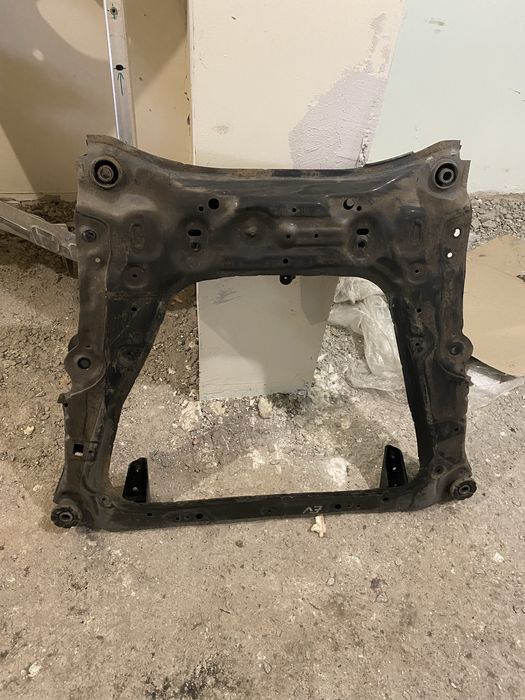 Підрамник передній Nissan Leaf 2 ze1 2020-2024