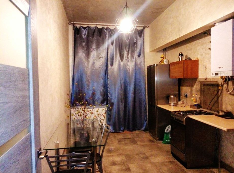 Ізольована кімната для двох Власниця Можлива здача на 1-2 місяці