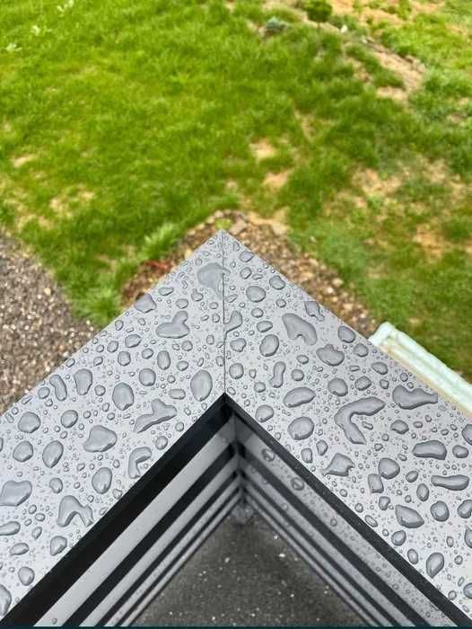 klasyczna balustrada aluminiowa malowana proszkowo, barierka