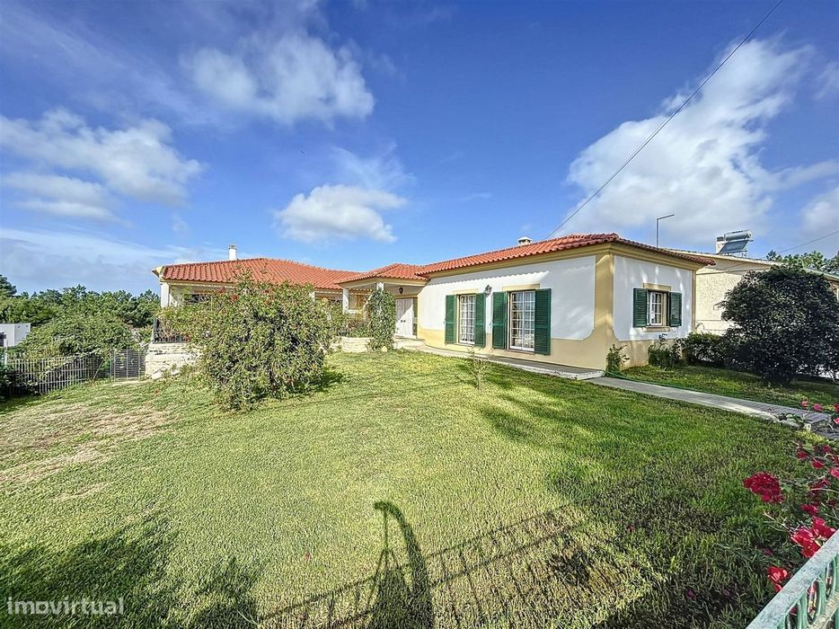 Moradia T4 Arrendamento em Nadadouro,Caldas da Rainha