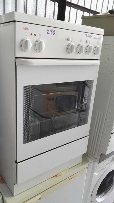 Kuchenka elektryczna niemieckiej marki AEG, szer. 50 cm