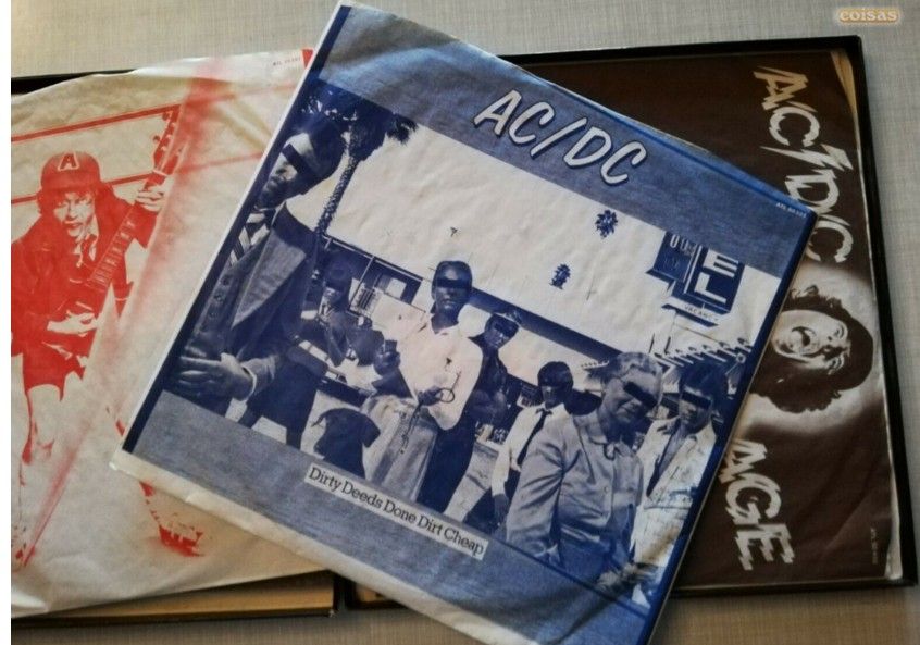 AC/DC, Caixa com 3 lp, single e poster, caixa em muito bom estado