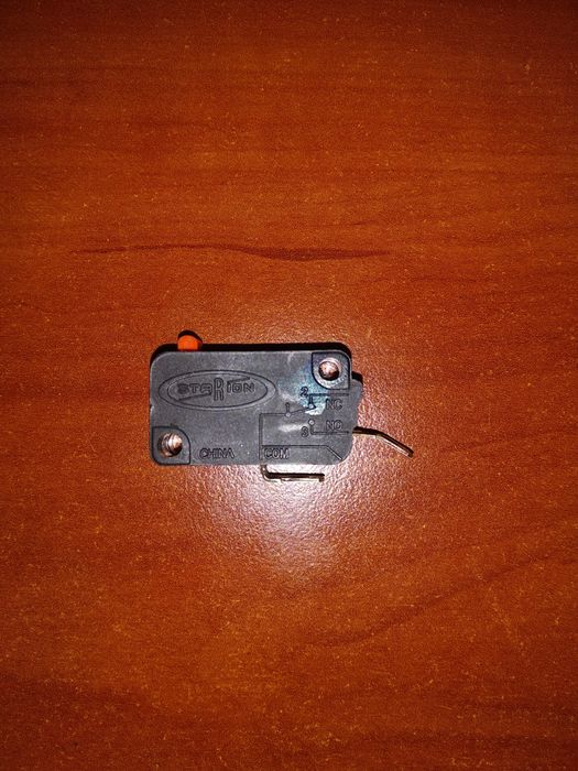 Микропереключатель микроволновки