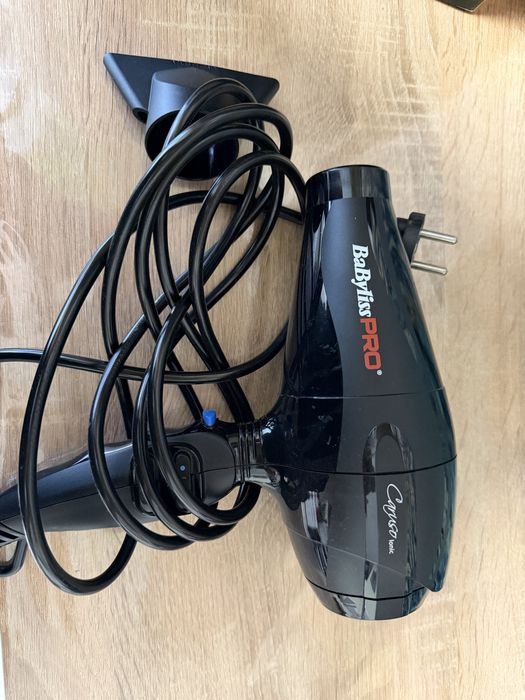 Фен Babyliss Caruso потужністю 2400 Вт